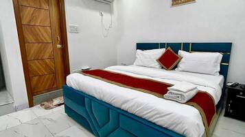 9 bedrooms, free WiFi