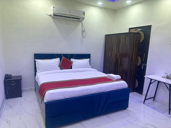 9 bedrooms, free WiFi