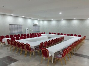 Meeting facility - Laurintin Rose Hotels  (Abuja)