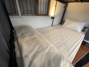 Economy Shared Dormitory, Balcony | Free WiFi - New Town Hostel NT (Chiang Mai)
