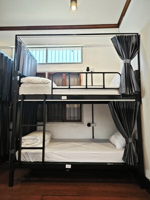 Free WiFi - New Town Hostel NT (Chiang Mai)