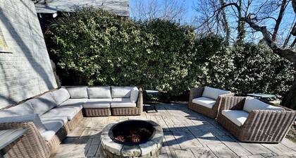 3 Bedroom Historic Home Walking Distance to Market