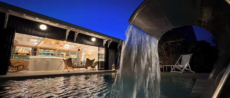 Piscine extérieure, piscine chauffée