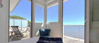 Bassin front villa with private beach access, heated pool - 14 pers