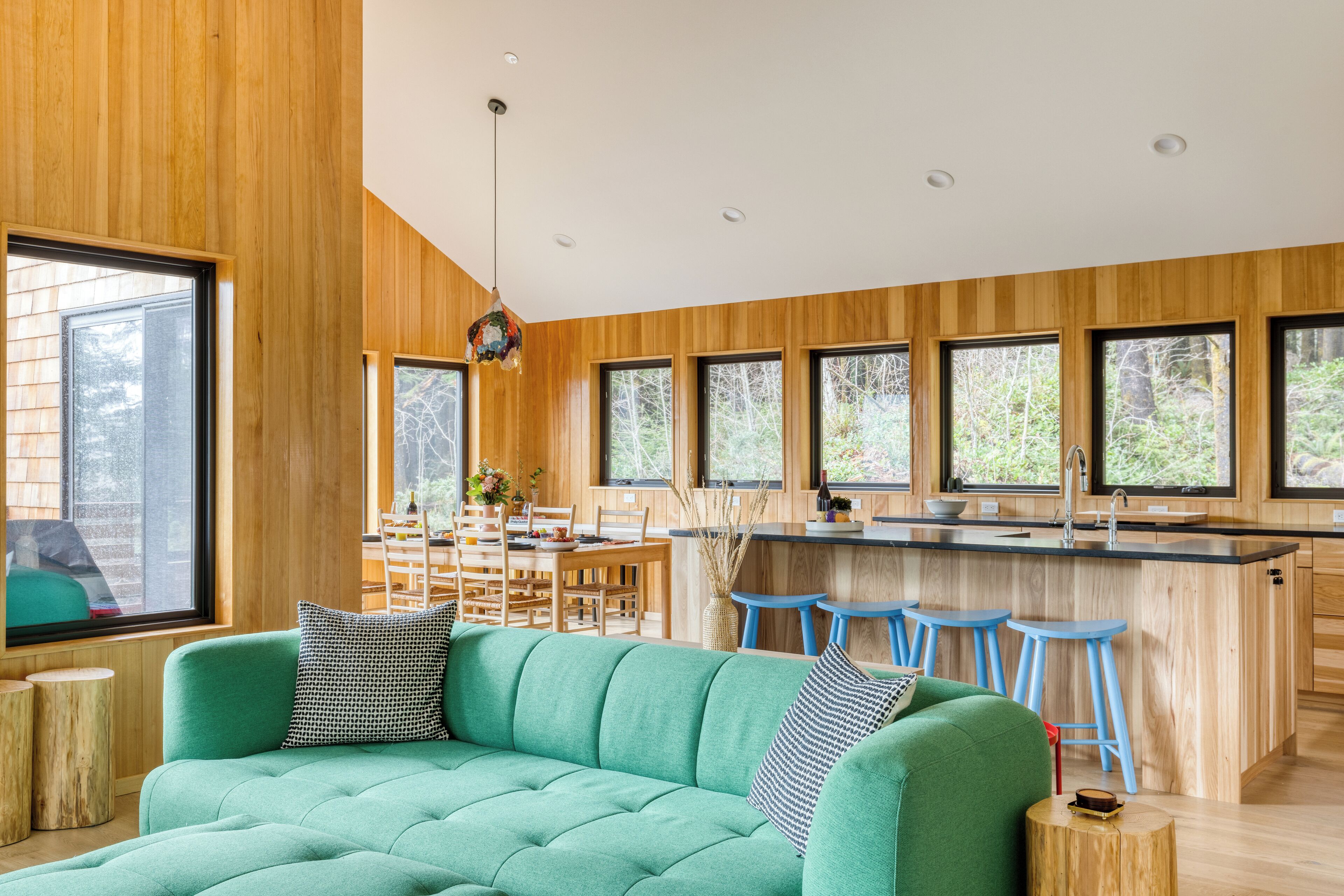 Walk To Beach, Arch Cape Getaway W/ Vibrant Interior | Cape Wonder By Avantstay - Cannon Beach, OR