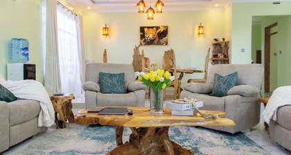 Luxury stay in Nanyuki. Family-friendly villa near Olpajeta. Mount Kenya views