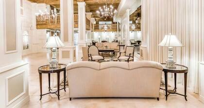 Cozy Condo for 2: Pool and Beach in Palm Beach