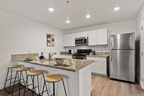 Fridge, microwave, oven, stovetop