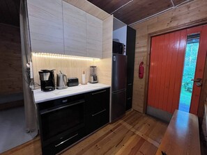 Cabaña, 2 habitaciones, patio | Interior
