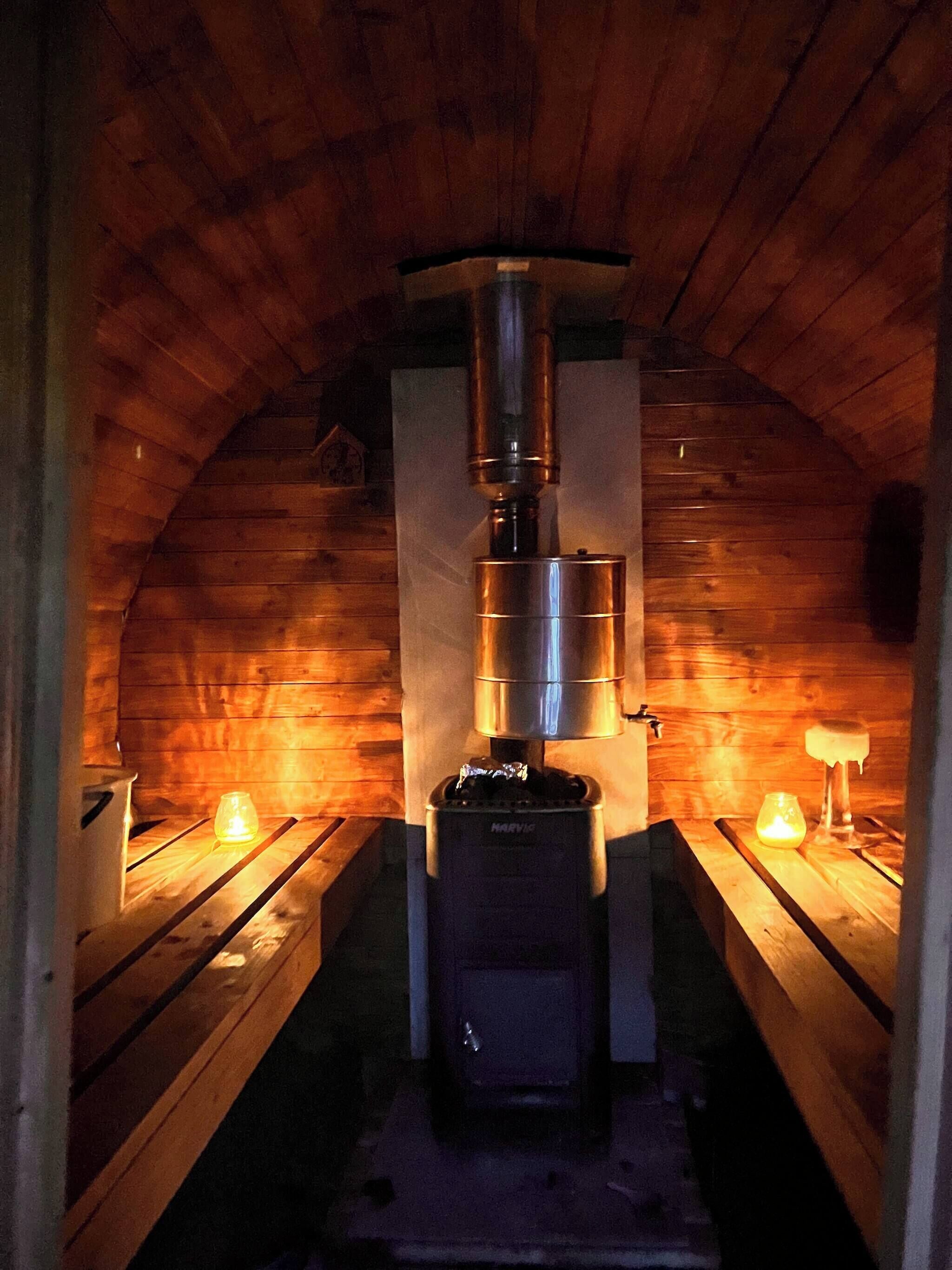 Mökki, 2 makuuhuonetta, patio | Sauna