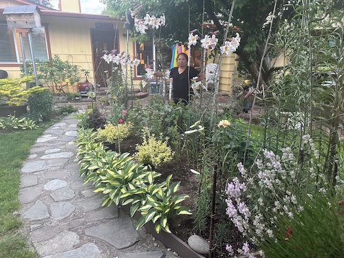 3-Bedrooms-5PAX-Helen’s Garden House🏡Minutes from airport@Des Moines~Seattle,WA.