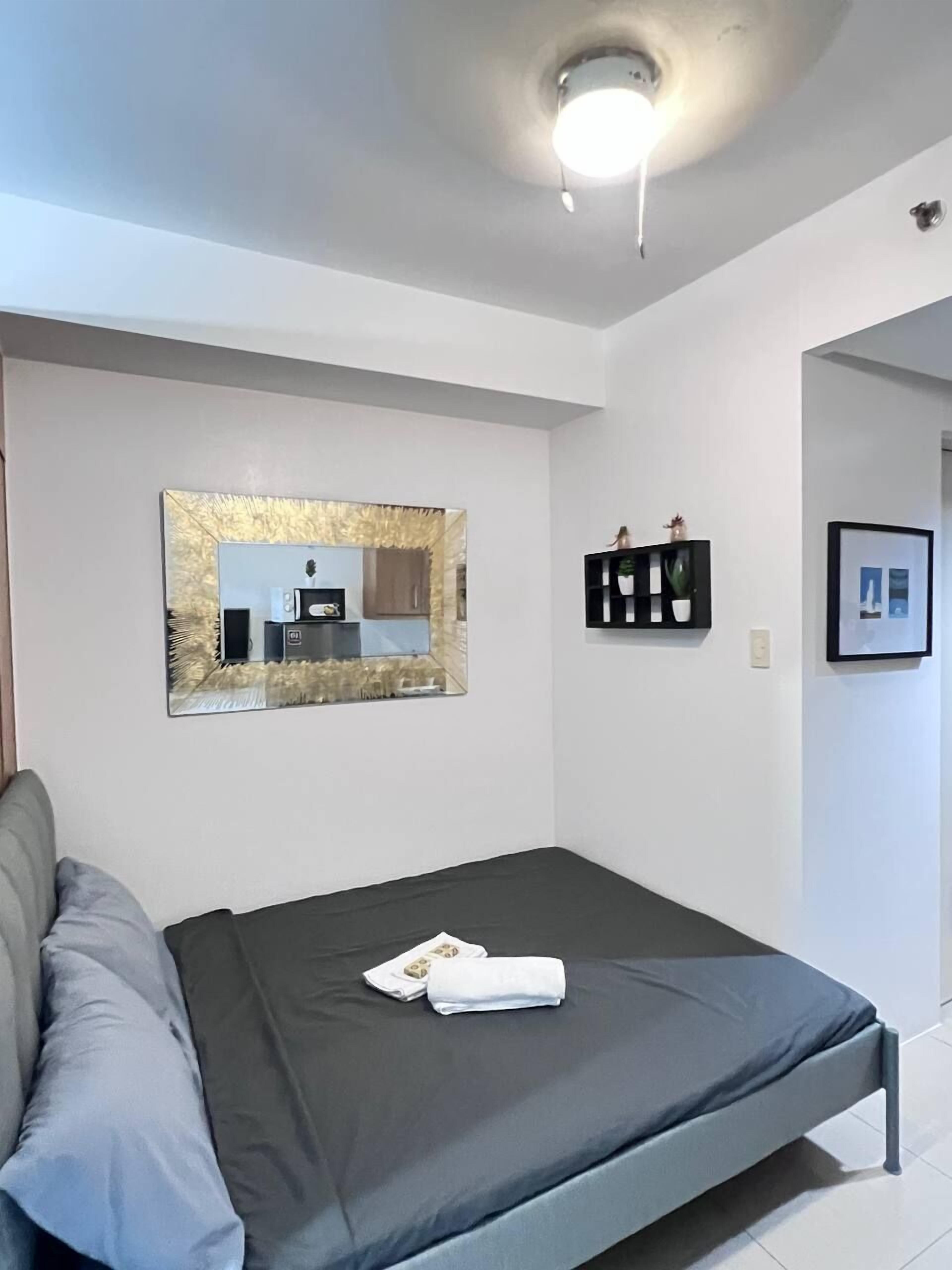 1 bedroom, free wired Internet