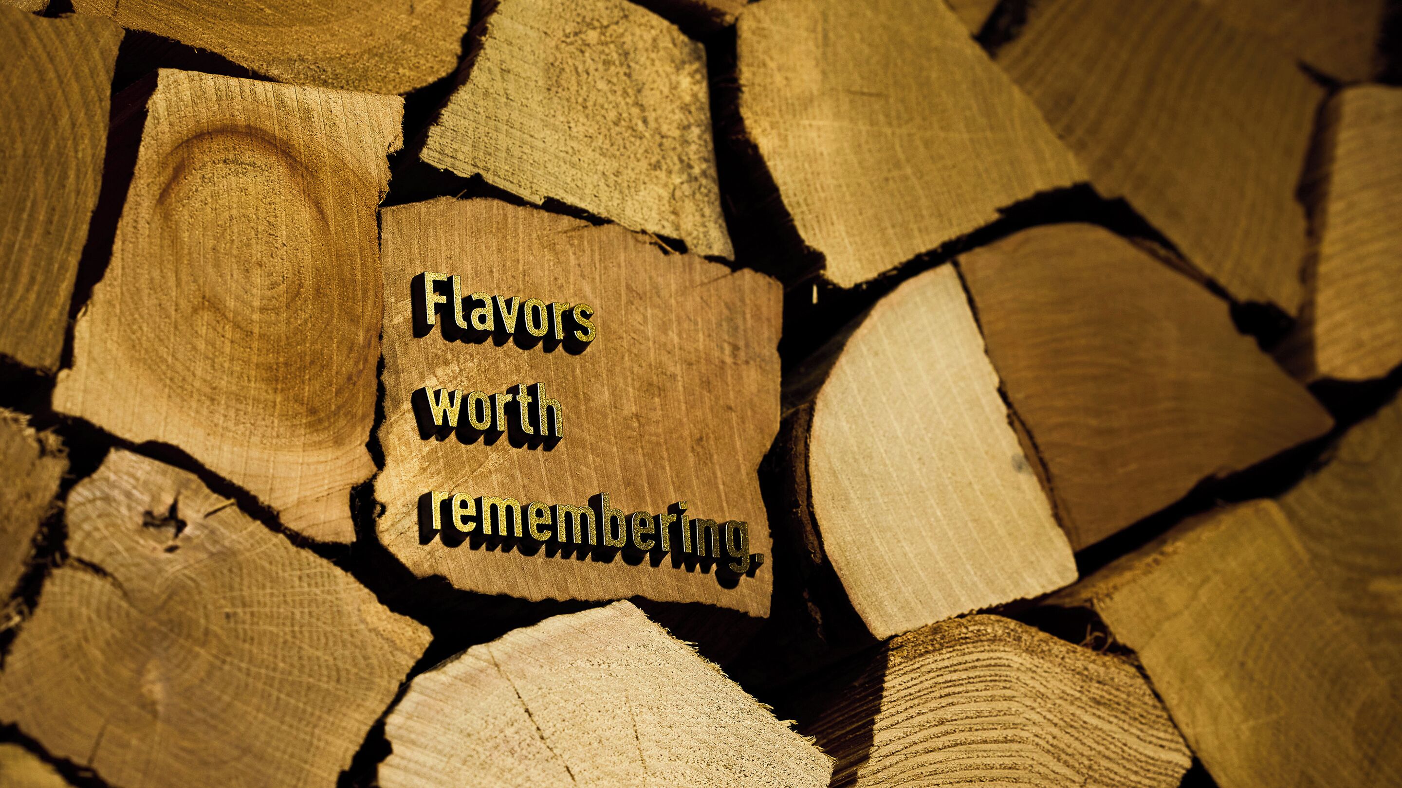 A close-up of wooden planks with a text message.