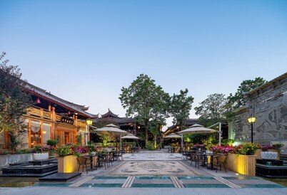 LIJIANG DUOFU RESORT HOTEL