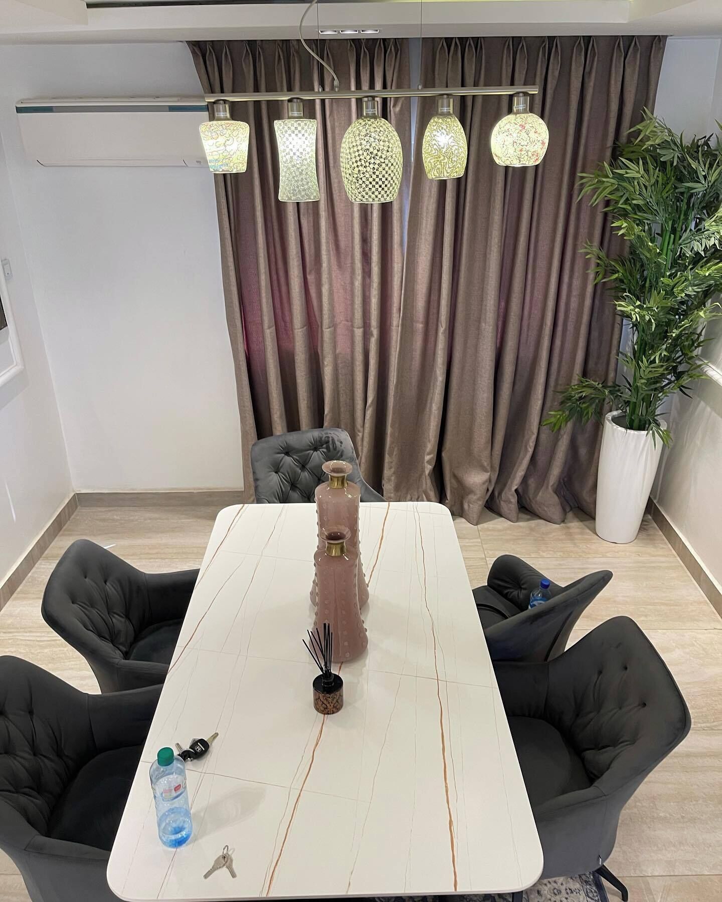 Economy-Apartment, Balkon, Stadtblick | Esszimmer