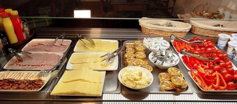 HOTEL COMAT DEVA