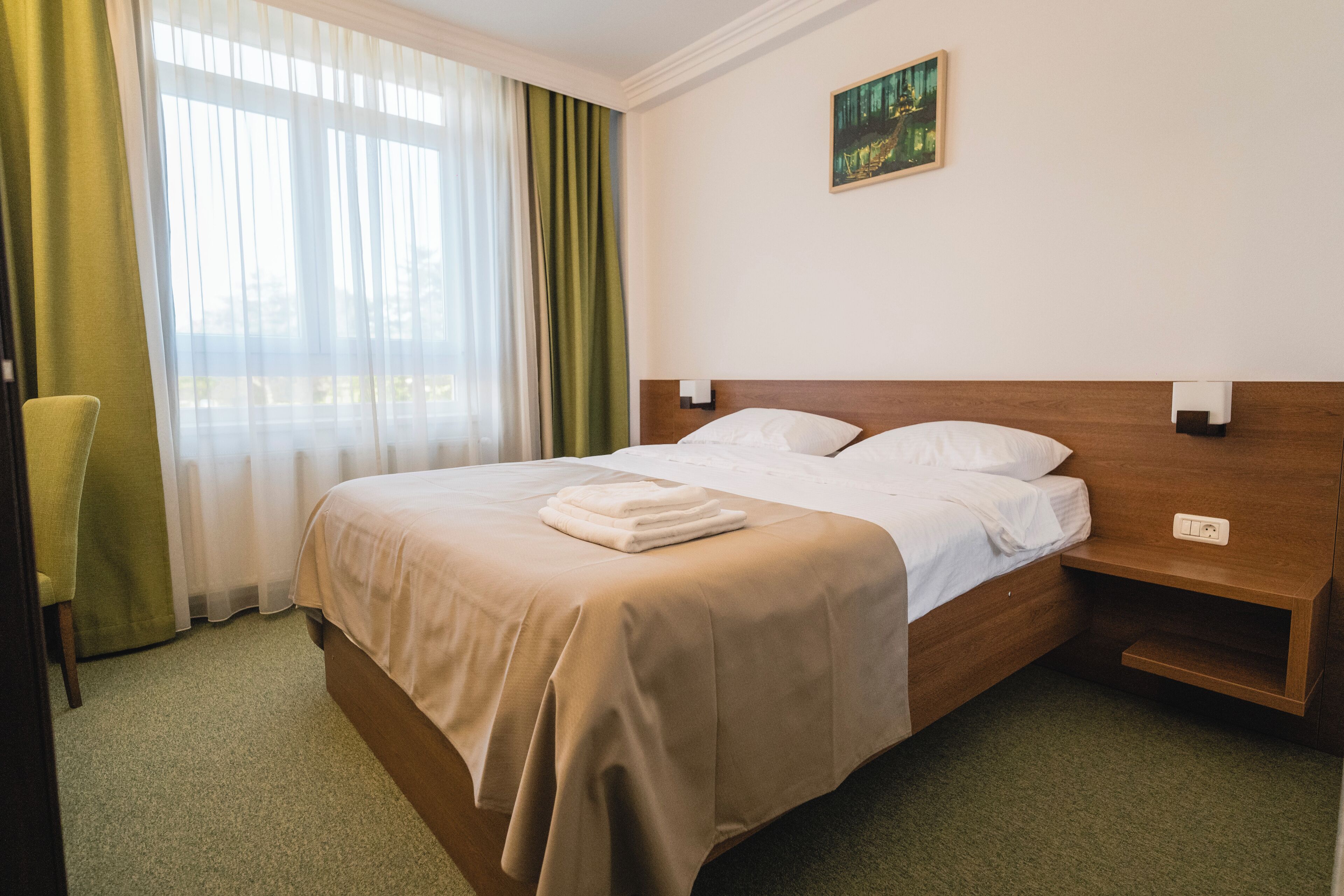 Habitación doble Confort, 1 habitación | Wifi gratis y ropa de cama 