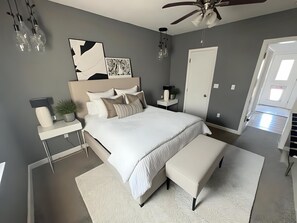 4 室のベッドルーム、アイロン / アイロン台、WiFi、ベッドシーツ