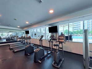 Gym - bnbme - Golf Tower - 2 BDR (Dubai)