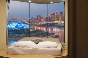 Blackout drapes, soundproofing, free WiFi, bed sheets -  Nuanyu Apartment with River View & Drone Show View (Chongqing)