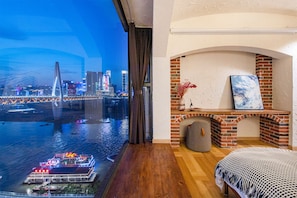6 bedrooms, free WiFi, bed sheets