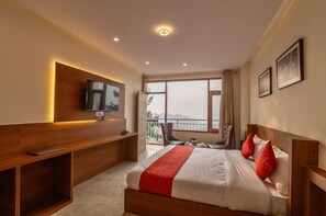 Premium Double Room, Mountain View - Shimla Inn (Shimla)
