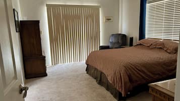 4 habitaciones, escritorio, tabla de planchar con plancha y wifi gratis