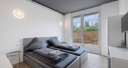 Zimmer '8' mit gemeinsamer Terrasse und Wi-Fi