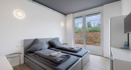 Zimmer '8' mit gemeinsamer Terrasse und Wi-Fi