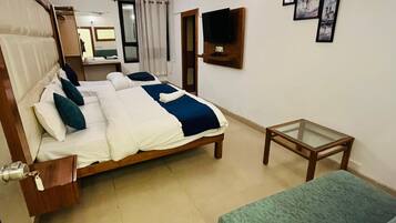 Deluxe Room, City View | Free WiFi