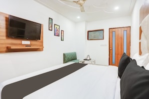 Family Room | Free WiFi - My Home Hotels (New Delhi)