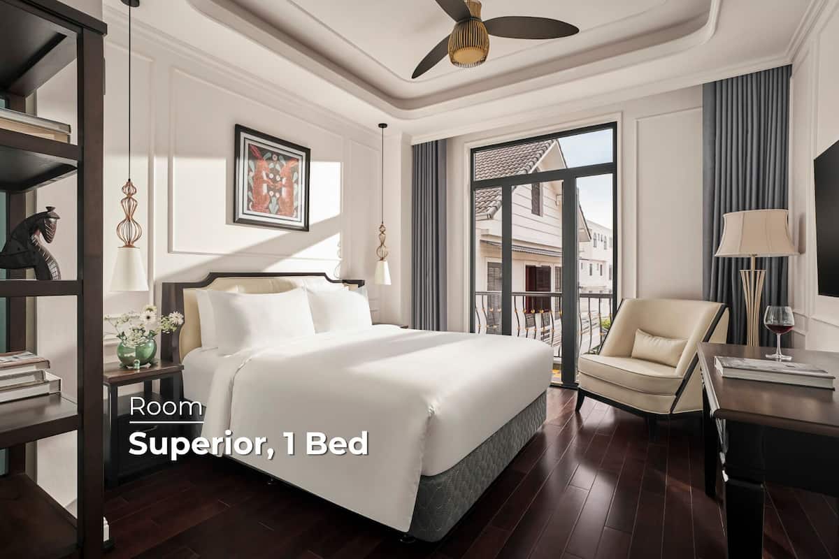 Chambre Double Supérieure, balcon | Articles gratuits dans le mini-bar, bureau