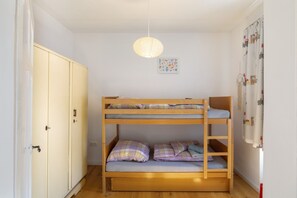 3 bedrooms, free WiFi, bed sheets - Holiday Home 'Family' with Shared Terrace and Wi-Fi (Thür)