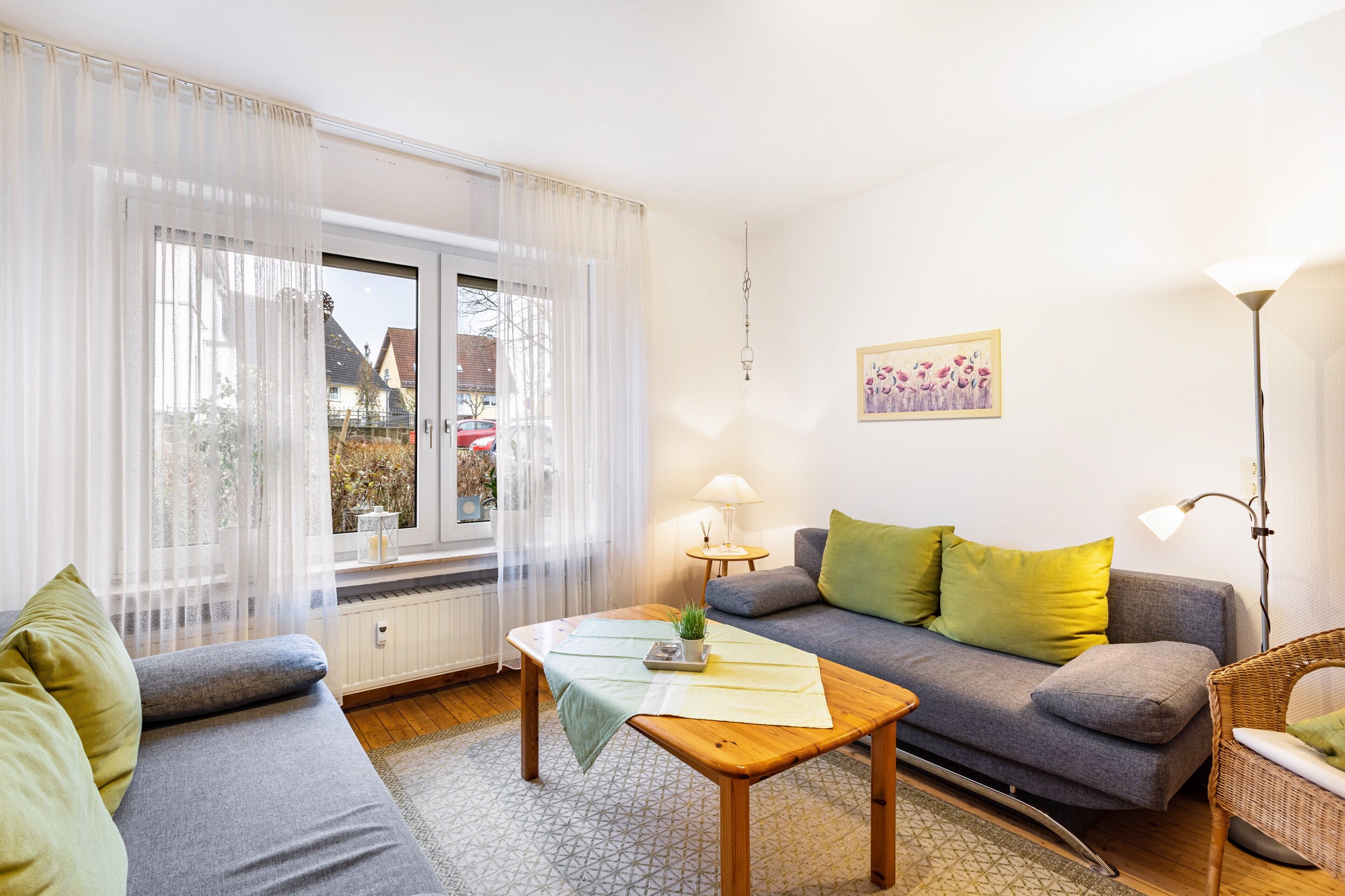 TV, table tennis, stereo