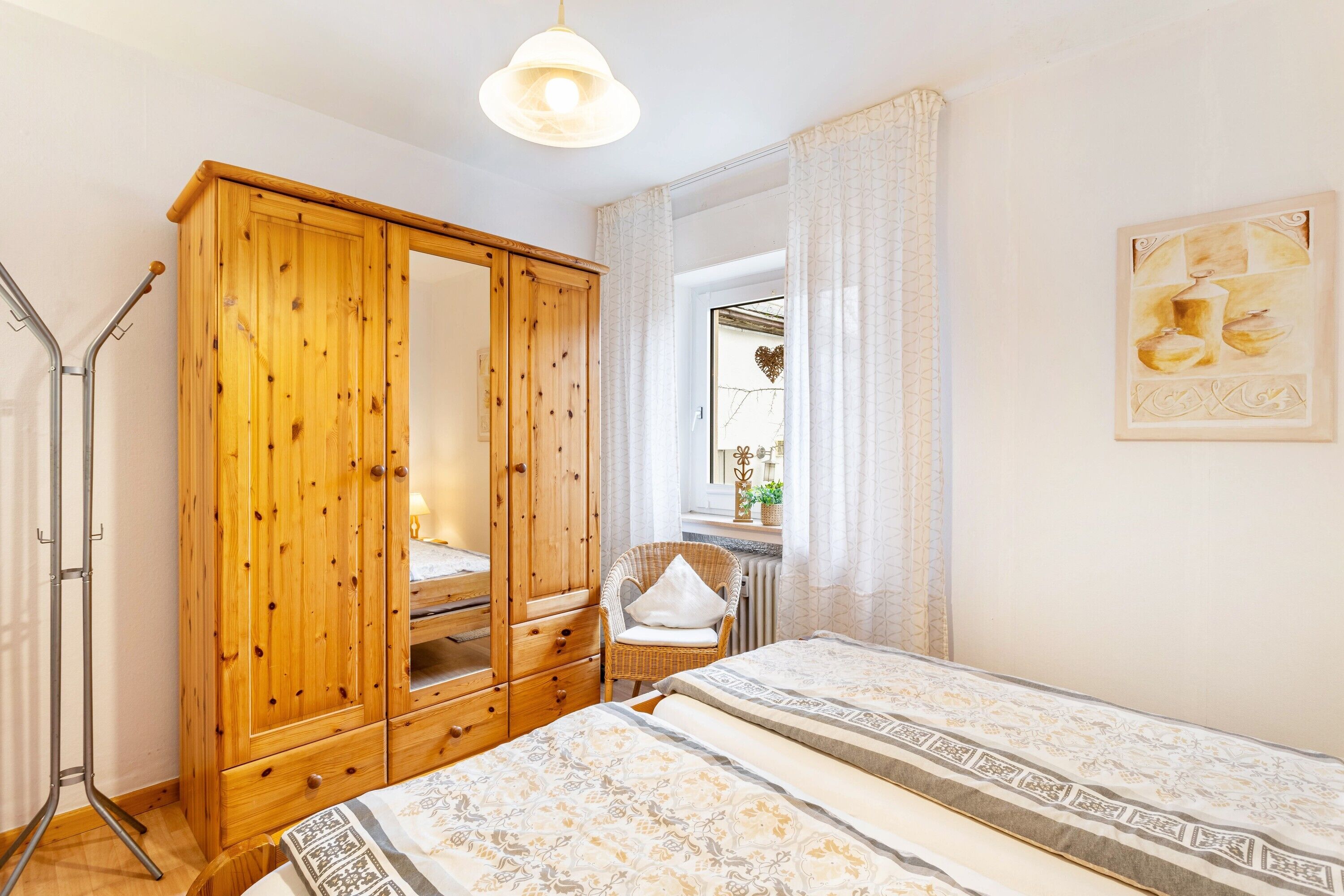 2 makuuhuonetta, silitysrauta/-lauta, ilmainen Wi-Fi, vuodevaatteet