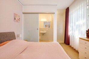 1 Schlafzimmer, Bügeleisen/Bügelbrett, kostenloses WLAN, Bettwäsche