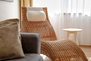 Interior - Room '2' with Shared Terrace and Wi-Fi (Vöhringen)