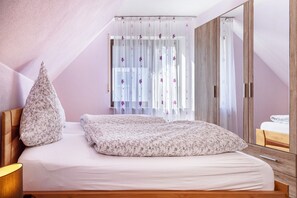2 habitaciones, wifi gratis y ropa de cama 