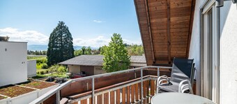Apartment '02' with Shared Terrace, Balcony and Wi-Fi