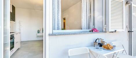 Family Apartment, 2 Bedrooms, Terrace, Mountainside (Miramare 1 LUX - Total Sea View) | Outdoor dining