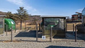 Basic Room, 1 Bedroom (Gamseong Caravan 01) | 1 bedroom, free WiFi