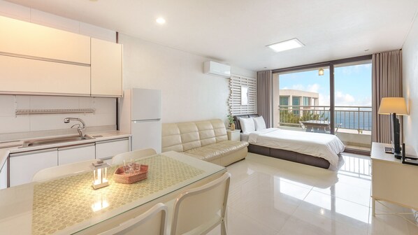 Basic Room, 1 Bedroom (room 201(no pet)) - Taean Maumsokui Jip Pension (Taean)