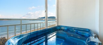 Taean Maumsokui Jip Pension