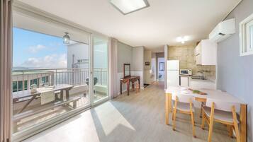 Basic Room, 1 Bedroom (room 306(no pet)) | 1 bedroom, free WiFi