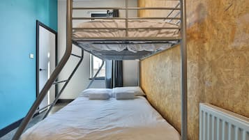 Studio 95 - Private Dormitory in Swansea Hostel Sleeps 5 | Wi-fi percuma, cadar katil