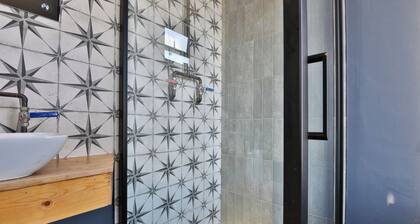 Studio 95 - Shared & Private Rooms
