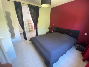 4 bedrooms, iron/ironing board, travel cot, WiFi - Villa in the south (Lecques)