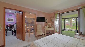 3 chambres, fer et planche Ă repasser, lit parapluie, Wi-Fi