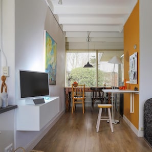 Living room - Holiday Home for 6 in Sint Maartenszee (Sint Maartensvlotbrug)
