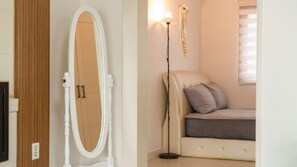 Quarto básico, 1 quarto (Room 102 (Ocean View / Private Barbec) | 1 quarto, Wi-Fi de cortesia